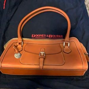 EUC Dooney and Bourke Vachetta Leather bag